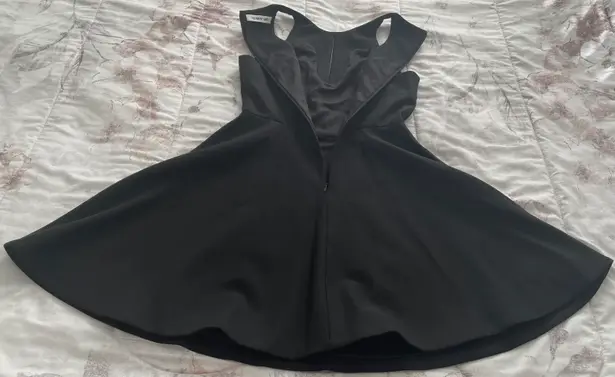 Elizabeth and James Scout Black Keyhole Fit & Flare Lined Mini Dress, size XS