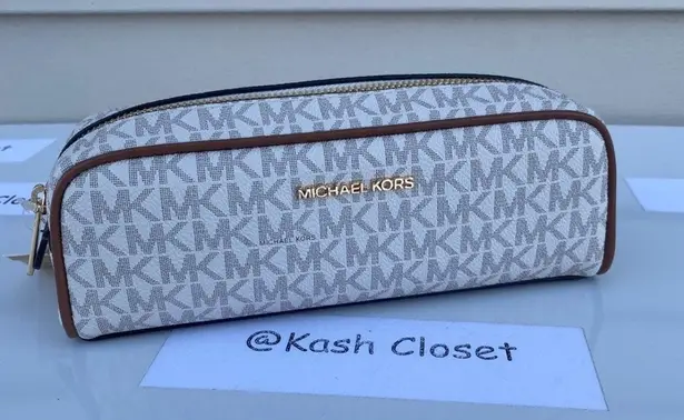 Michael Kors  Vanilla Pencil Case
