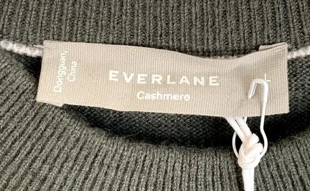 Everlane NWT  The Cashmere Classic Crew Sweater in Olive Green