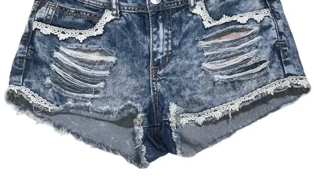 Harmony & Havoc Lace Embroidered Blue Acid Wash Distressed Denim Shorts NWOT
