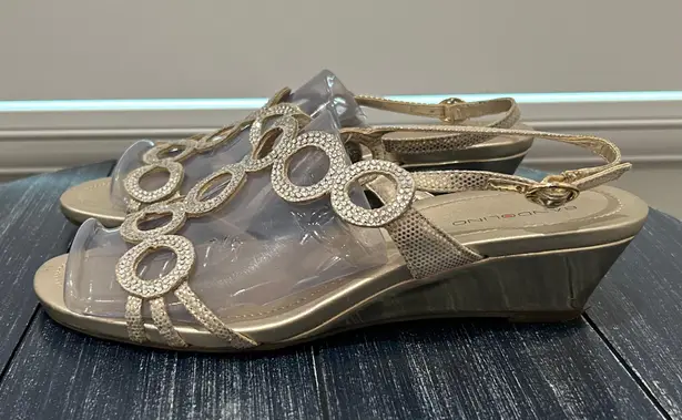 Bandolino Gia Wedges