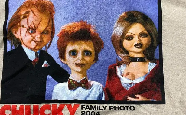 Seed of Chucky Family Photo Horror T-Shirt Size Medium