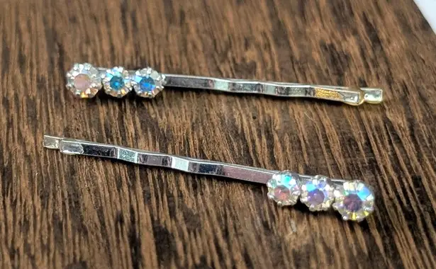 2 x Pretty Iridescent Gems & Silver Tone Hair Clips