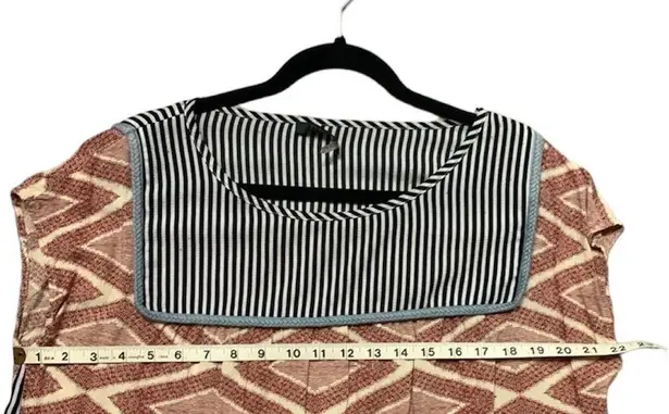 THML Anthropologie Fun patterned pullover blouse with cap sleeves