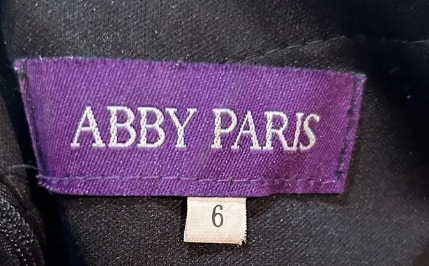 Abby Paris Black and Gold Evening Out Dress Size 6 (Flaw in Hem)