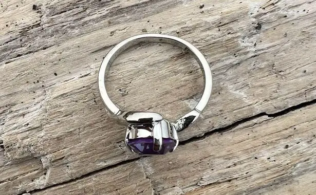Sparkly ring made with blue/purple Swarovski crystal size 7.5 Silver