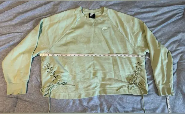 Nike  Women’s Mint Green Essential Lace up cropped crewneck sweatshirt XL