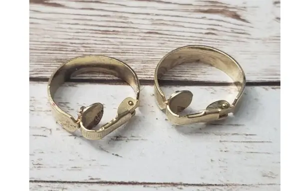 Vintage Clip On Earrings Gold Tone Hoop With Line Detail 0.75"