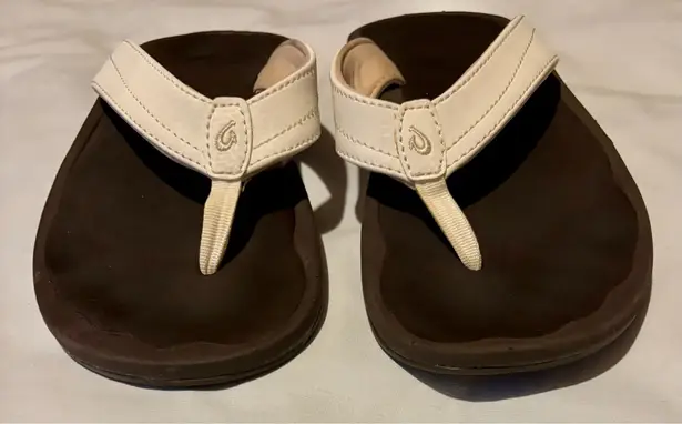 EUC OluKai Ohana Water Friendly Flip Flop Sandals, Java/Off White, Sz 7 Brown