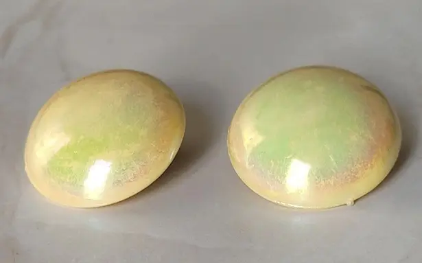 Vintage Yellow Holographic Bubble Clip