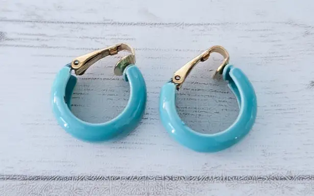 Vintage Clip On Earrings Light Blue Retro Chunky Hoops 0.75"