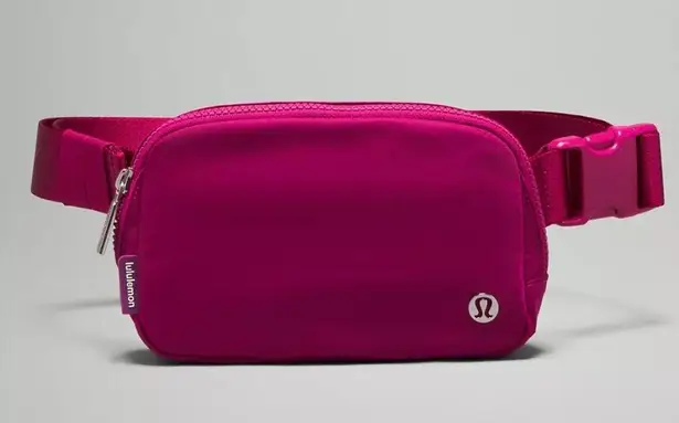 Lululemon Everywhere Belt Bag