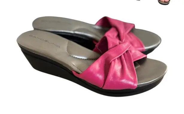 Bandolino Y2K VTG. BERRY PINK LEATHER STRAPY WEDGE HEELS SANDALS BANDALINO SZ. 8 1/2