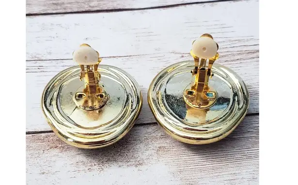 Vintage Clip On Earrings