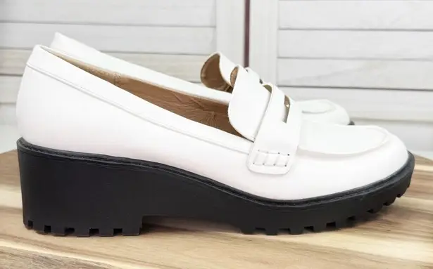 DV Dolce Vite Randee Faux Leather Chunky Lug Sole Wedge Heel Loafers White 11
