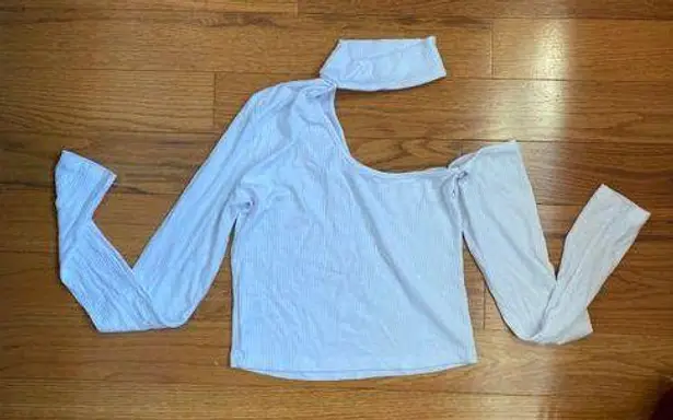 Emma & Sam Worn Once  Long Sleeve Crop Top 