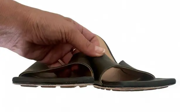 Bottega Veneta Olive Green Leather Stretch Mule Heels Size 39 EU US 9 w Dust Bag