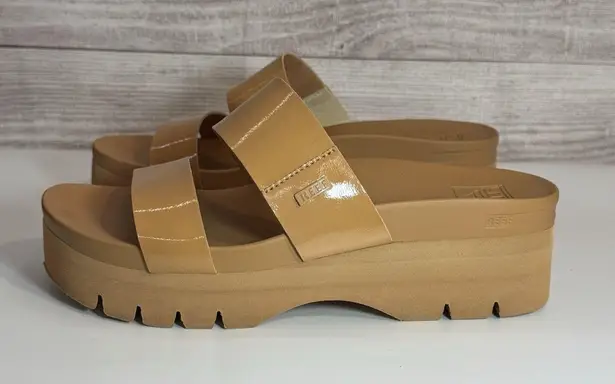 REEF Womens Cushion Vista Higher, Natural Patent SIZE 9.5