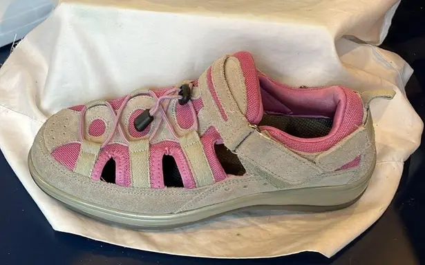 Orthofeet Sandals/Outdoor/Walking/Hiking Naples 2way Strap Close Toe Women 10D Gray Size undefined