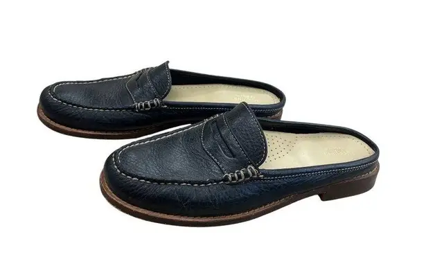G.H. Bass & Co. womans Navy Blue Leather slip on sandals shoes Size 8.5M SKU 833
