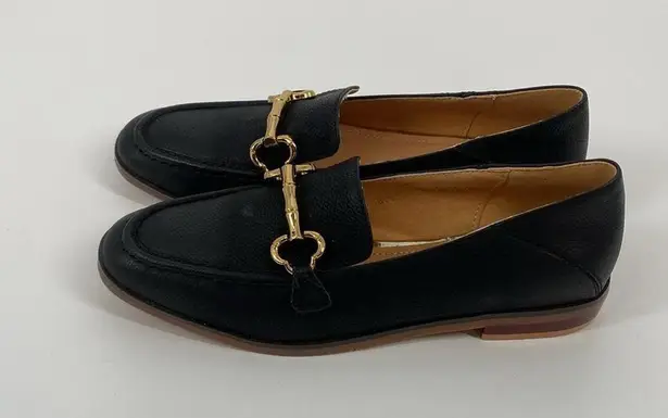 Stylish Black Leather Loafers with Gold Accents Size 6.5