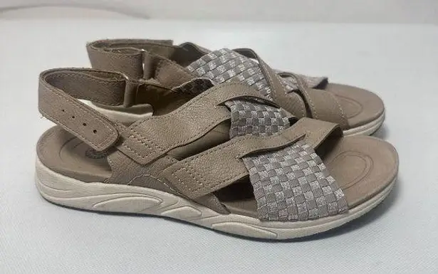Earth Spirit Sandals Womens 7 Beige Silver Checker Casual Strappy Comfort Flat