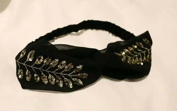 Black Embellished Head band Gold Vine Size One Size