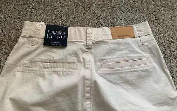 Stradivarius NWT  cream relaxed chino size4