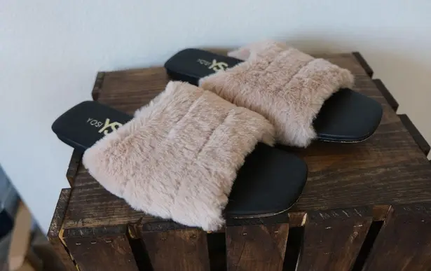 Yosi Samra Womens Nori Faux Fur Slides, Tan, Size 6 Tan