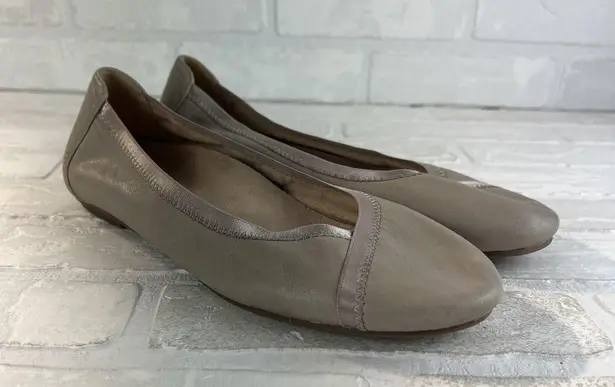 Vionic Ballet Flats Women 9 Wide Caroll Beige Buttery Soft Leather Shoes Comfort
