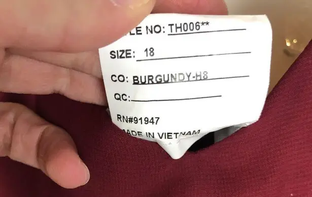 THREAD Bridesmaid Ines Chiffon Sleeveless Gown Burgundy Dessy Collection Size 18 Red