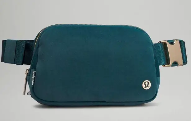 Lululemon NWT  Velour Everywhere Belt Bag Green Jasper Color Gold Hardware