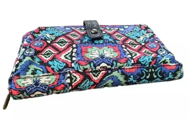 Sakroots Women’s Smartphone Crossbody Bag in Eco Twill Convertible Wallet NWOT