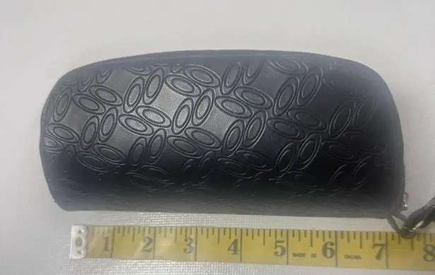 Oakley Case Wonens Black Logo Sunglass Faux Leather Soft Zipper Wristlet Loop