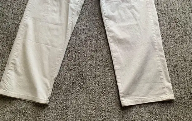 Stradivarius NWT  cream relaxed chino size4