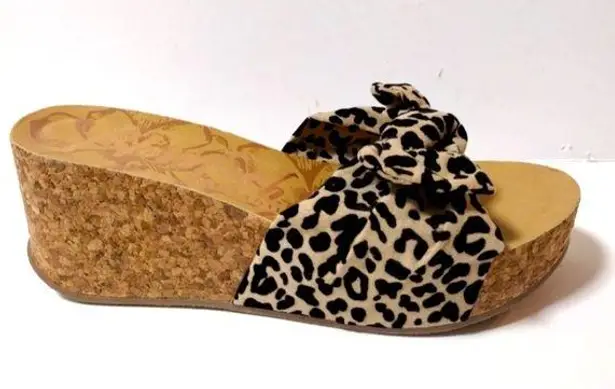 blowfish  wedges super cute leopard print NEW