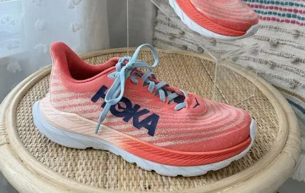 Hoka  One One Mach 5 Camellia Peach Parfait Road-Running Sneakers Women’s 7.5