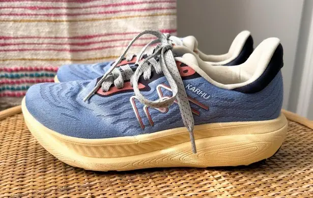 Karhu Ikoni Ortix 3.0 HIVO Vista Blue Lantana Road Running Sneakers Women’s 7.5