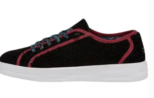 Hey Dude NWT Karina Sherpa Sneakers In Moonless Sangria