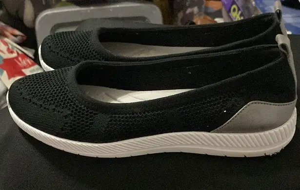 Easy Spirit EASY SPIRT Women's SIZE 9.5Black silver accent Slip-On Shoes. Comfort shoe GUC