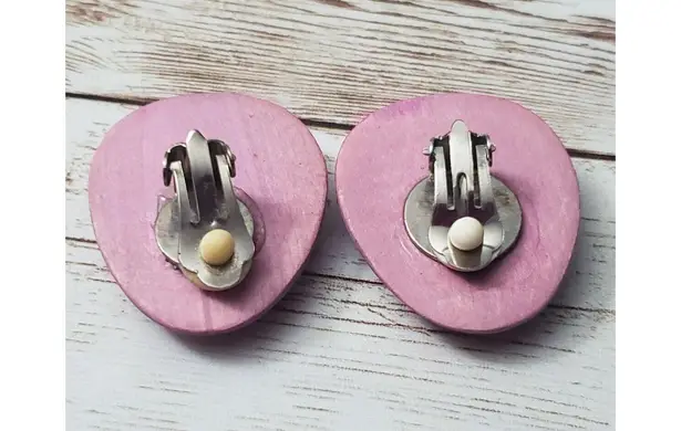Vintage Clip On Earrings