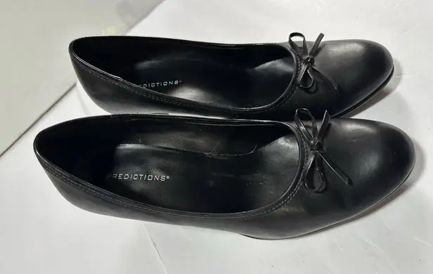 Predictions Classic black kitten heels by Size 8 1/2 W
