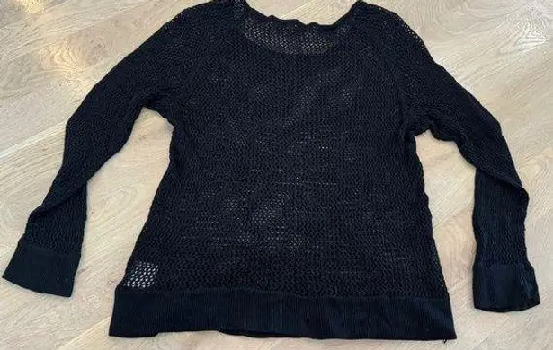 525 America lightweight black sweater MEASUREMENTS