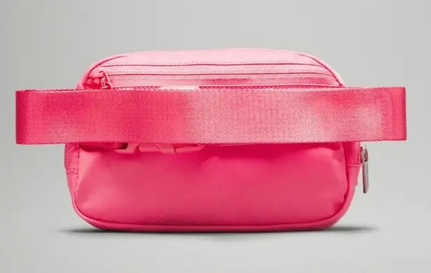 Lululemon NWT  Everywhere Belt Bag 1L Sakura Pink