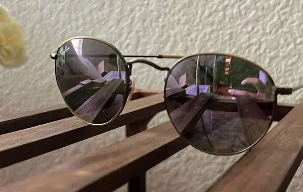 Ray-Ban Round violet  sunglasses