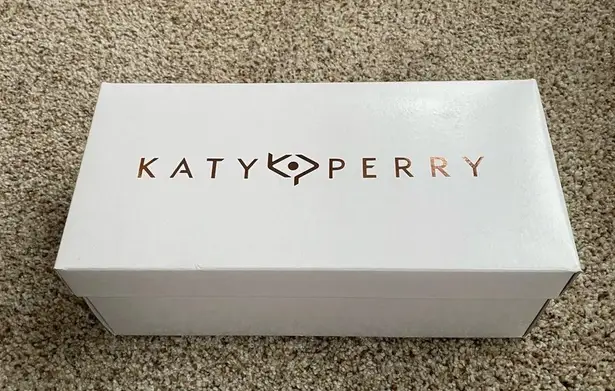 Katy Perry The Geli Smiley Face Sandal Size 9