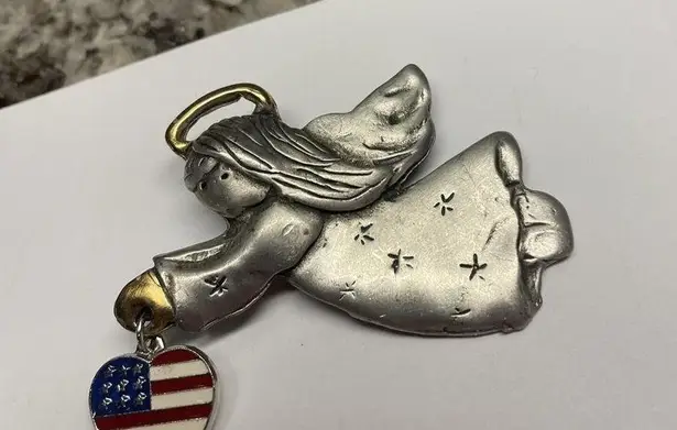 Kat’s Creations Patriotic Brooch Pin