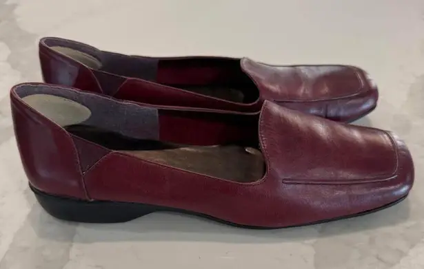 Villager by Liz Claiborne Thrill Comfort Leather Slip On Loafers Women's 8 Red