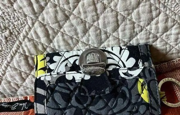 Vera Bradley NWOT Cute  mini Wallet.