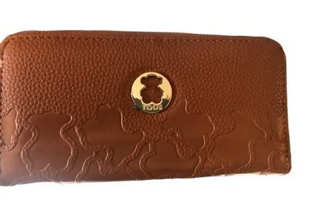 Tous Genuine Pebble Leather Zip~Around Wallet Cognac Dustcover Flaws